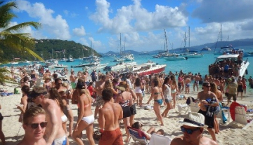 Foxys-New-Year-Eve-Party3.jpg