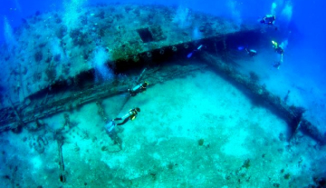 Wreck-of-the-RMS-Rhone2.jpg